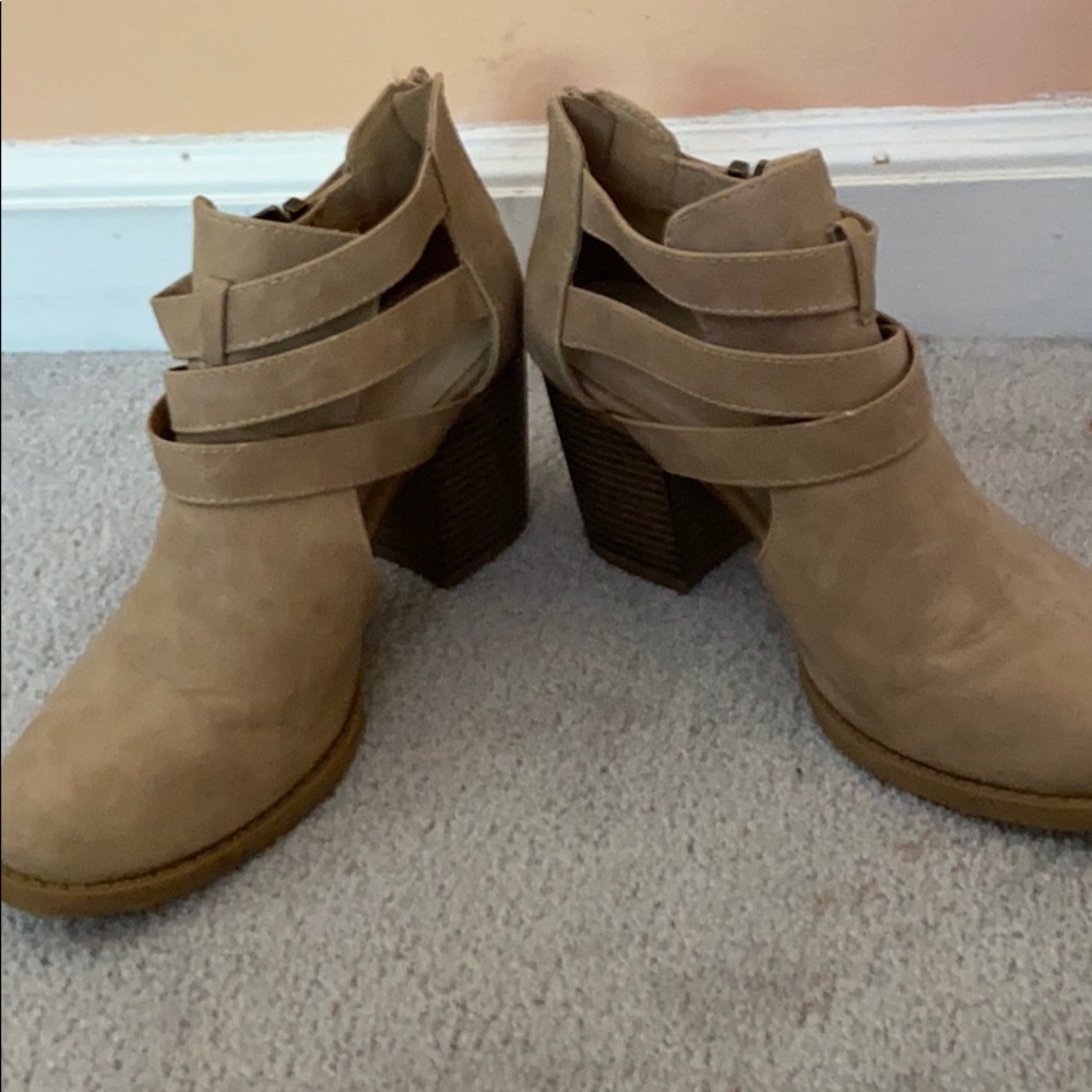 Booties!!🤩 - Picture 3 of 3